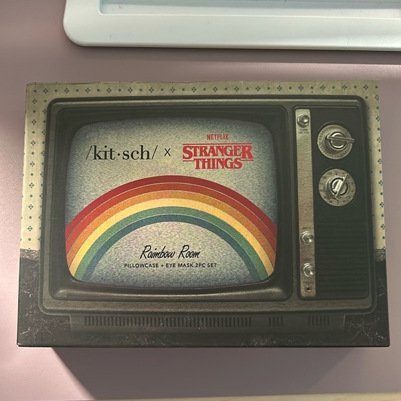 Brand New /Kit • sch/ x Stranger Things Pillow Case and Sleeping Mask - Picture 5 of 7